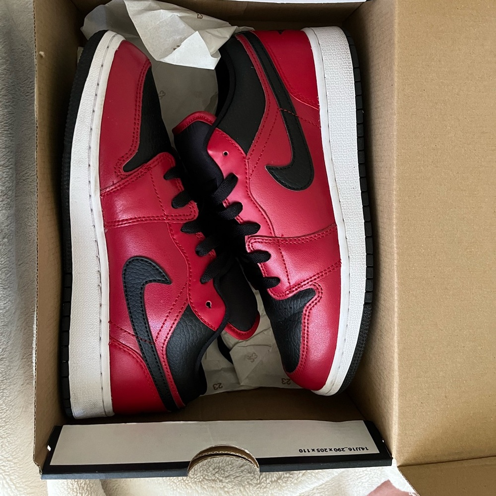 Air Jordan 1 low